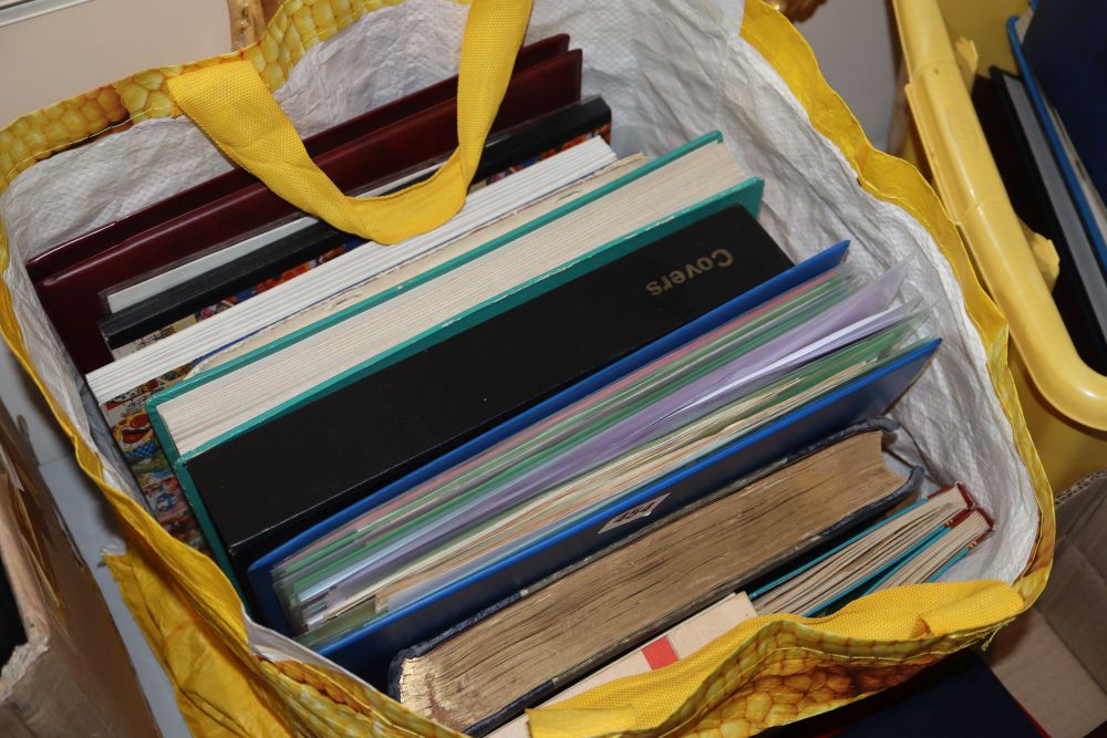 Various albums and stock books of world stamps